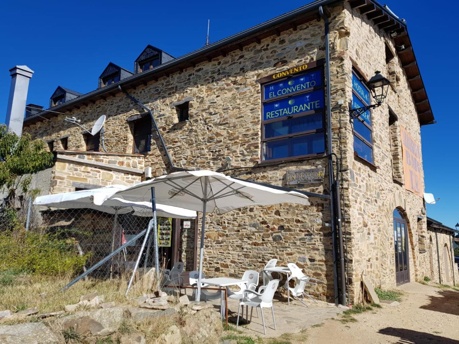 Albergue El Convento De Foncebadon Hostel ภายนอก รูปภาพ